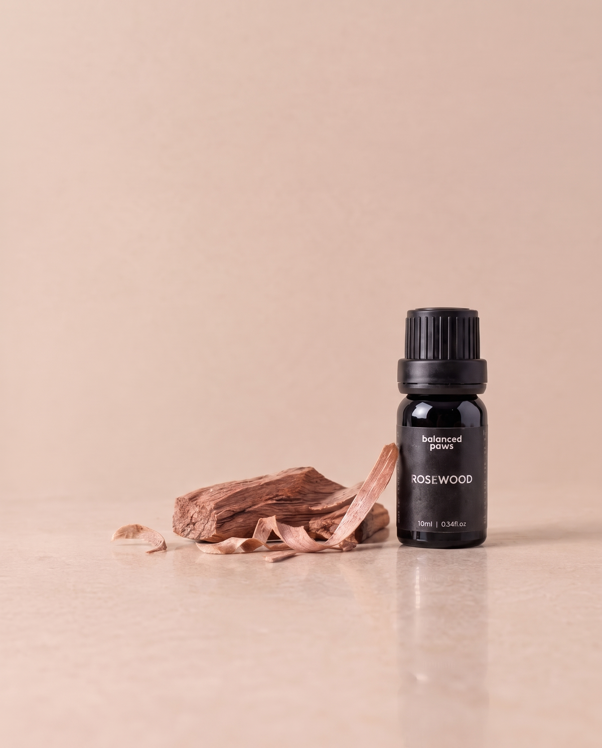 ニッチオイル : ローズウッド｜ローズウッド エッセンシャルオイル 10ml｜バランスドパウズ